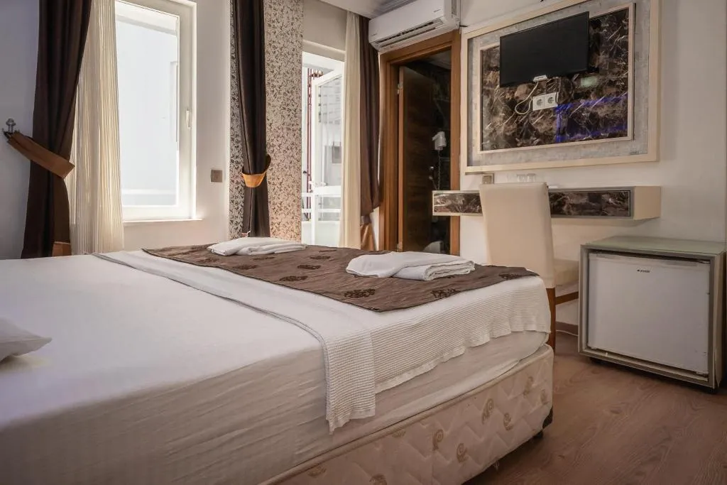 Double or Twin STANDARD Room, Behram Hotel, Antalya