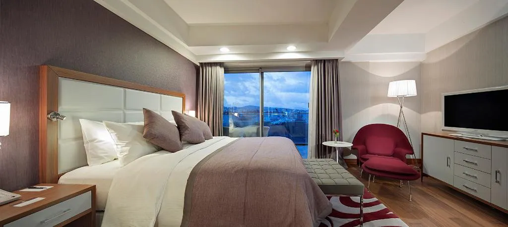 Room, DoubleTree by Hilton Kusadasi, Izmir