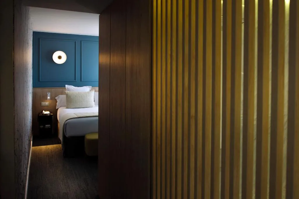 Room, Mirador de Chamartin, Madrid