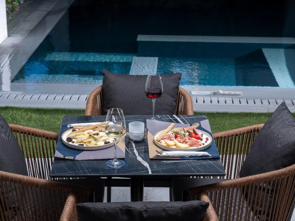 Restaurant, Captain Napoleon Paterakis CNP Luxurious Suites, Crete