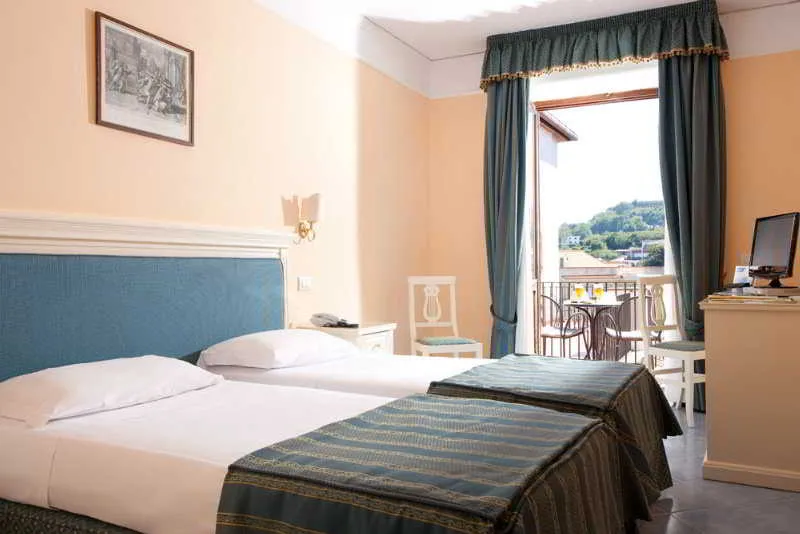 Double or Twin STANDARD Room, Hotel Jaccarino, Naples