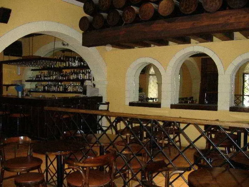 Bar, Del Paseo, Cancun Area
