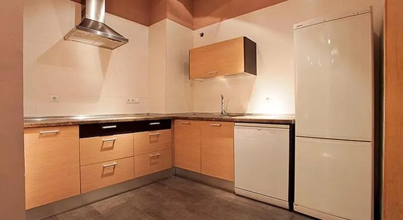 APARTMENT CAPACITY 2 Room, AB Design Suites  Madrid, Madrid