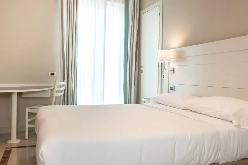 DOUBLE STANDARD Room, Astoria Vico Hotel, Naples