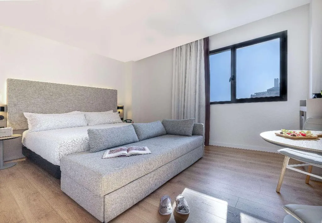 QUADRUPLE STANDARD Room, Innside Valencia Oceanic, Valencia