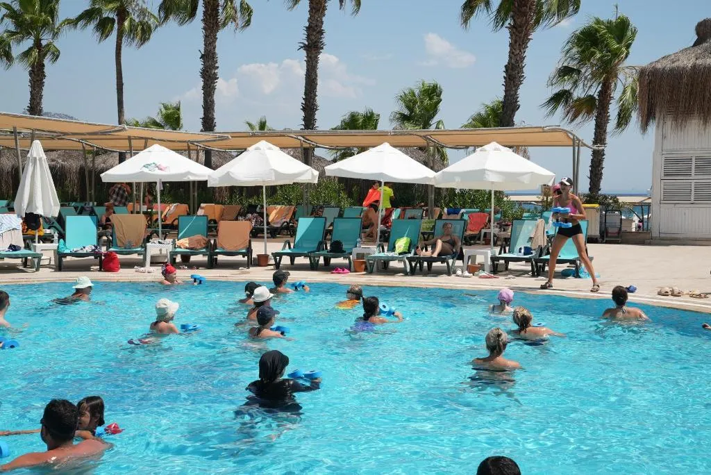Sports and Entertainment, Crystal Flora Pearl Collection, Antalya