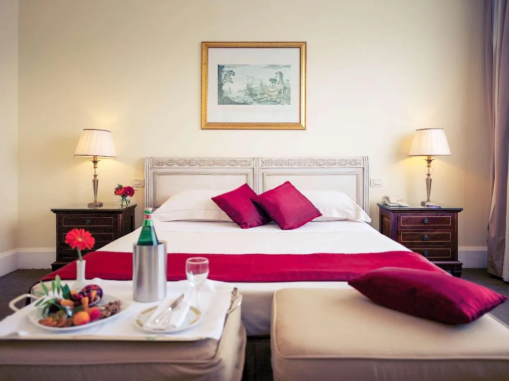 SUITE STANDARD Room, Mercure Catania Excelsior, Catania