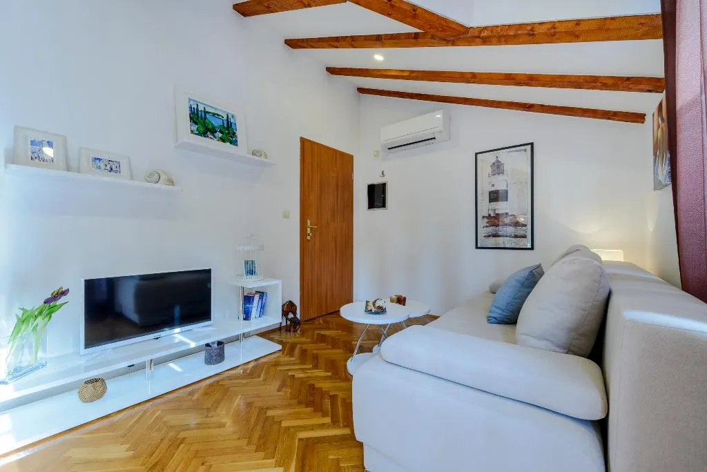 APARTMENT CAPACITY 3 ONE BEDROOM Room, Villa Tolja, Dubrovnik