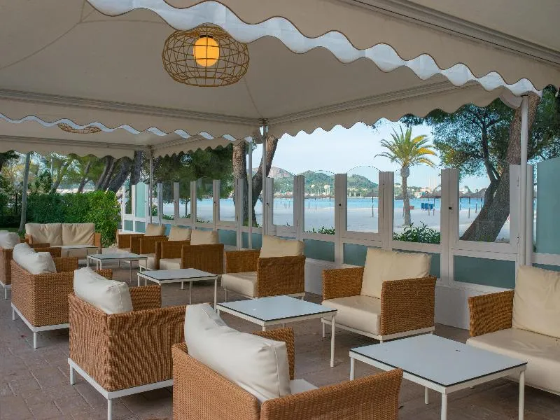 Bar, Iberostar Waves Ciudad Blanca, Majorca