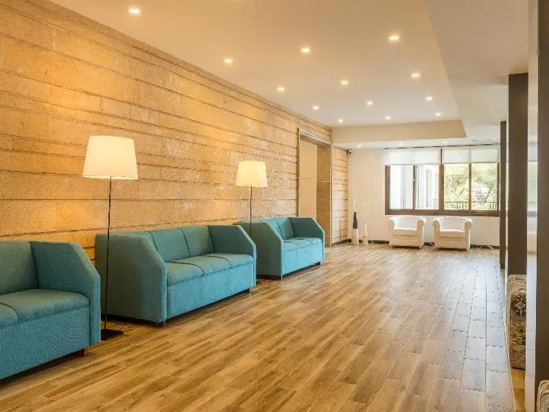 Lobby, Amazonas, Majorca