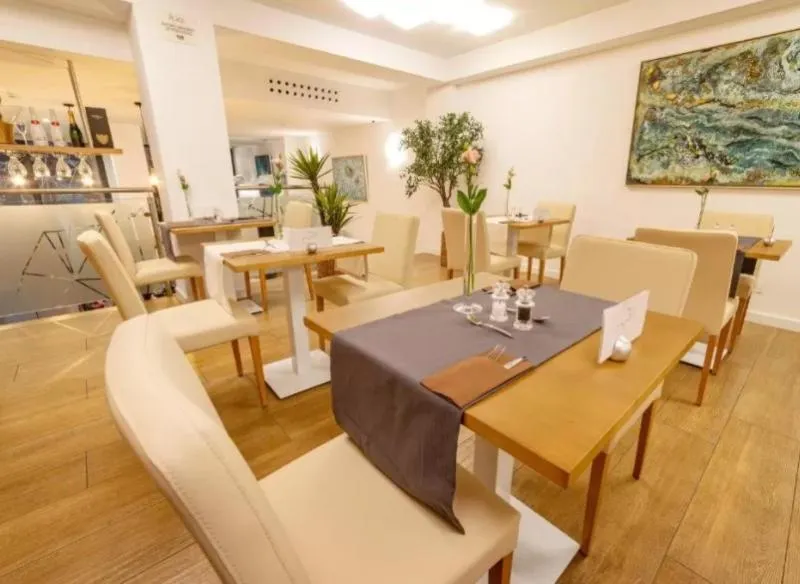 Restaurant, The Place Hotel - Only Adults, Majorca