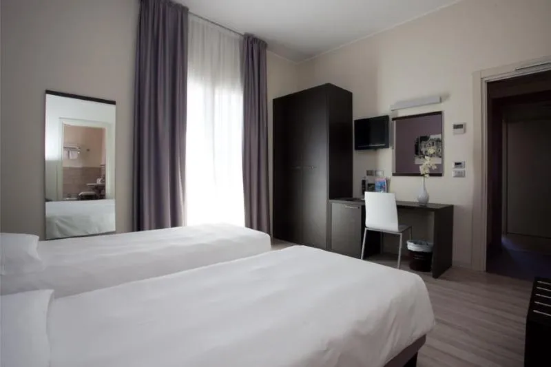 Double or Twin WITH BALCONY Room, Vienna, Venice