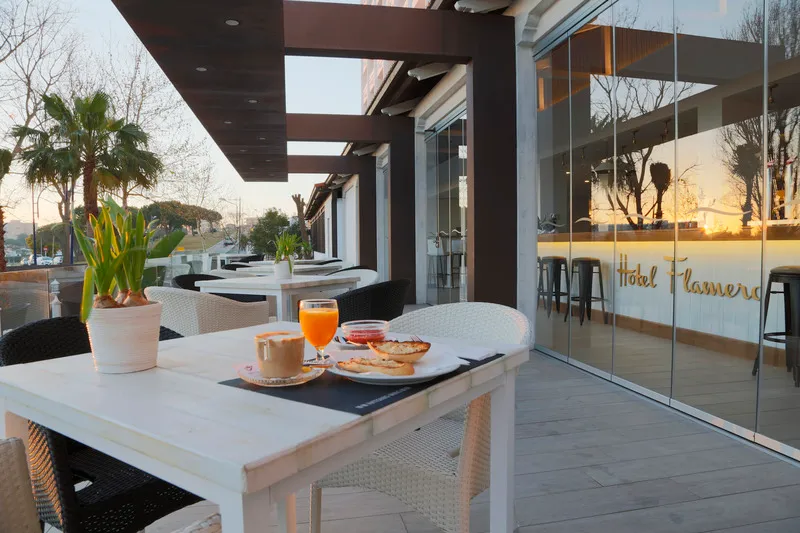 Terrace, Flamero, Costa De La Luz