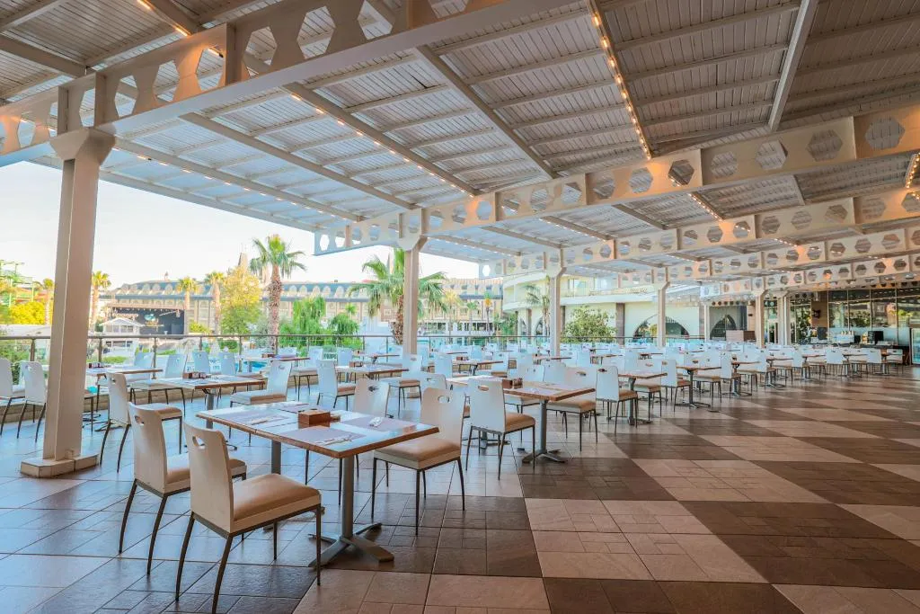 Restaurant, Crystal Prestige Pearl Collection, Antalya