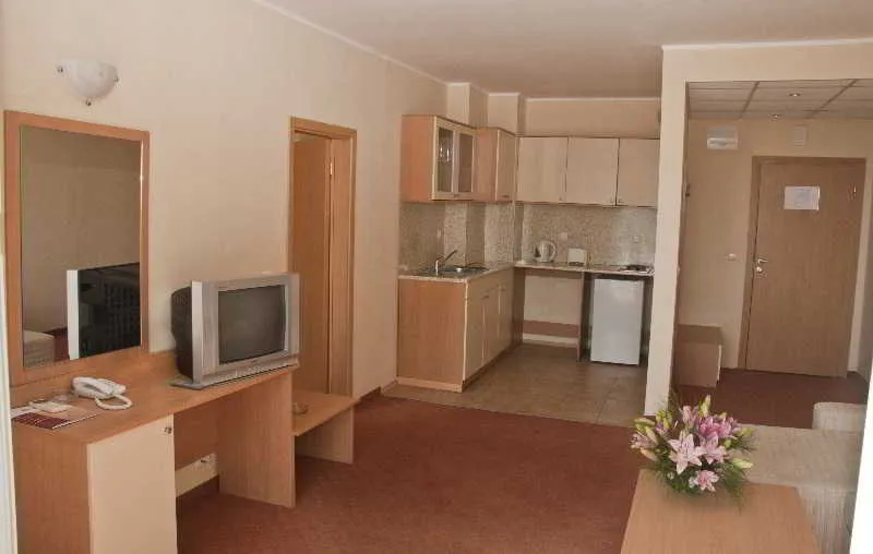 Room, Perla, Bourgas