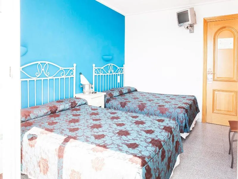 TRIPLE SUPERIOR Room, Hotel Ibersol Sorra d'Or, Costa Brava