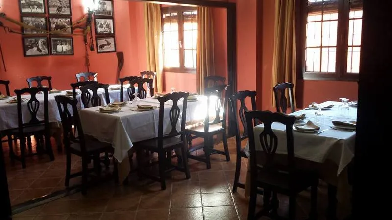 Restaurant, Pechi Hostal, Seville