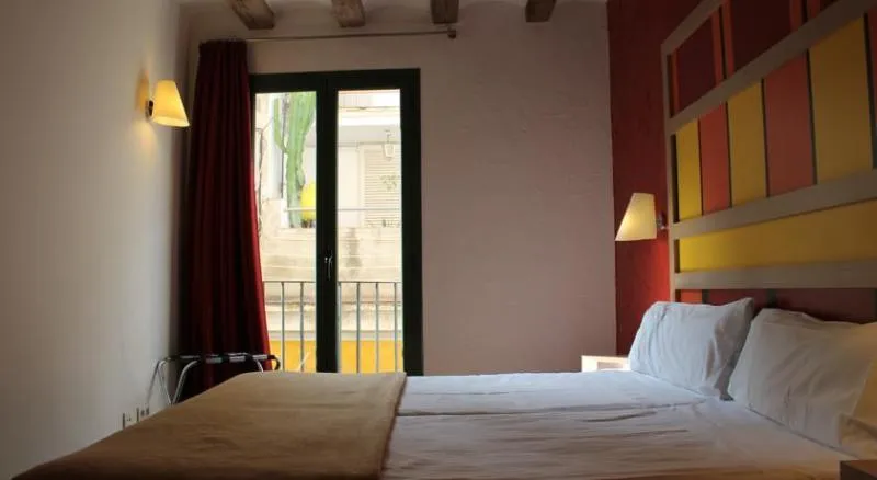 APARTMENT CAPACITY 2 Room, Ciutat Vella Apartments, Barcelona