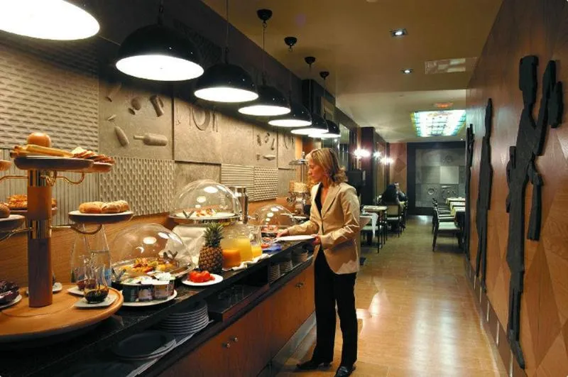 Restaurant, Evenia Rocafort, Barcelona
