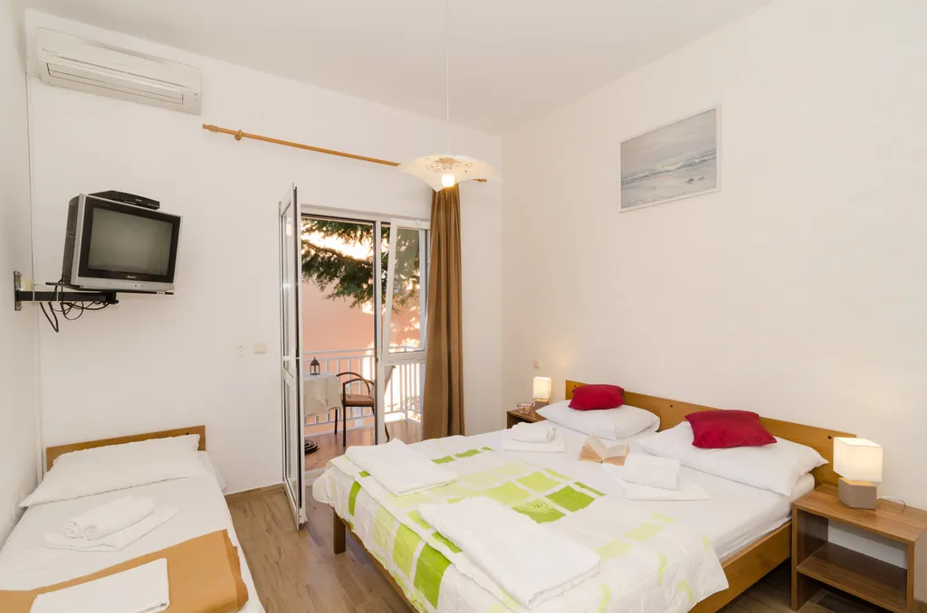 STUDIO SIDE SEA VIEW WITH BALCONY Room, Apartments Senjo, Dubrovnik