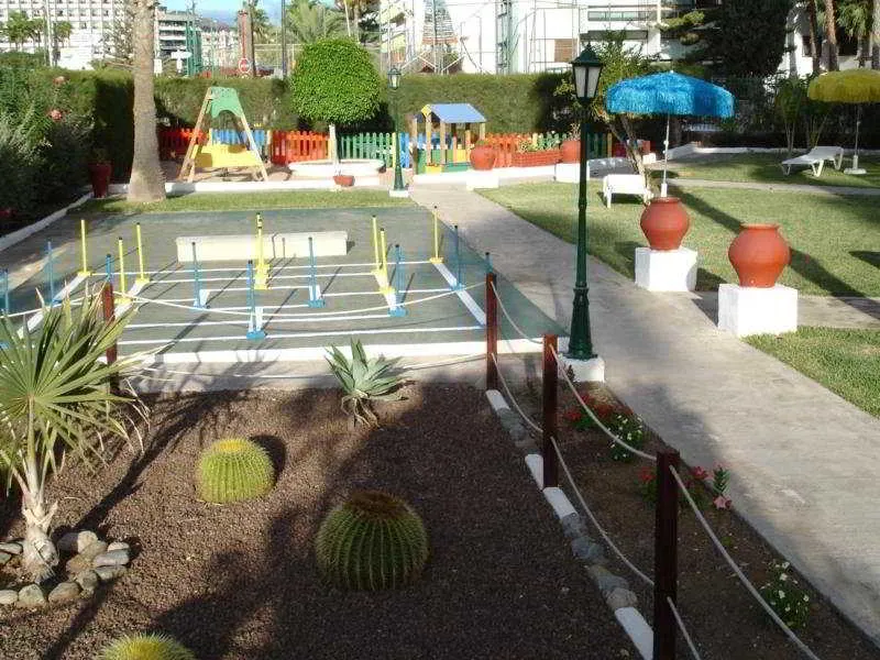 Sports and Entertainment, Los Ficus, Gran Canaria