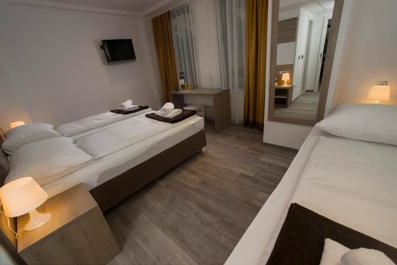 TRIPLE STANDARD Room, Hostel Sol, Dubrovnik