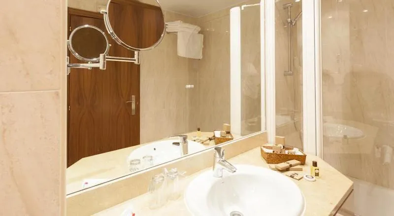 SINGLE STANDARD Room, FC Villalba, Madrid