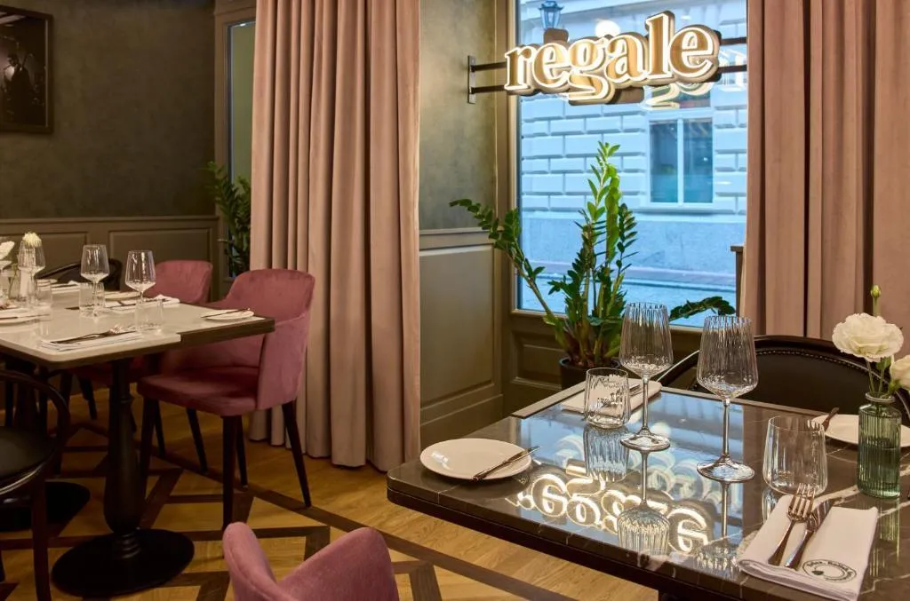 Restaurant, Hotel Saski Krakow, Curio collection by Hilton, Krakow