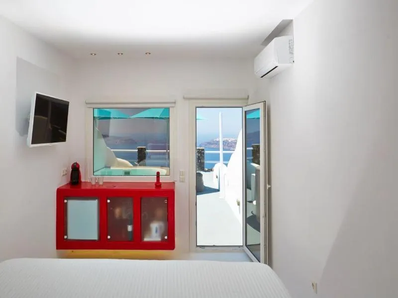 JUNIOR SUITE WITH JACUZZI Room, Adore Santorini, Santorini