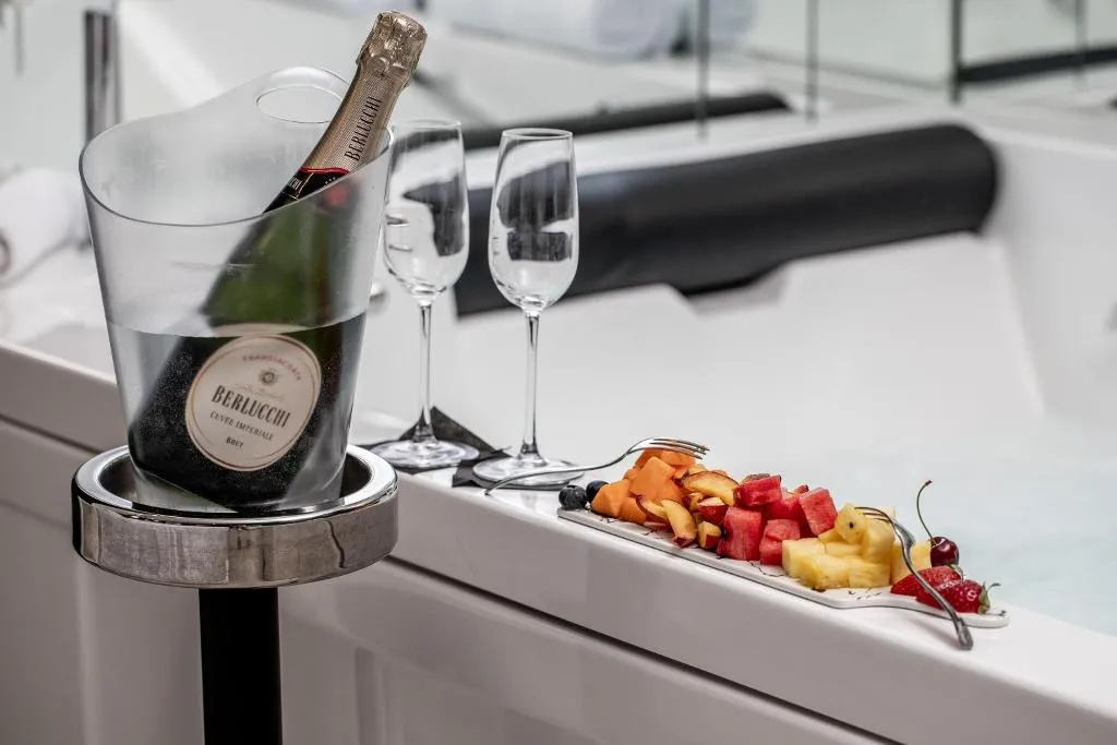 SUITE STANDARD Room, Reggia Suite Spa Hotel, Naples
