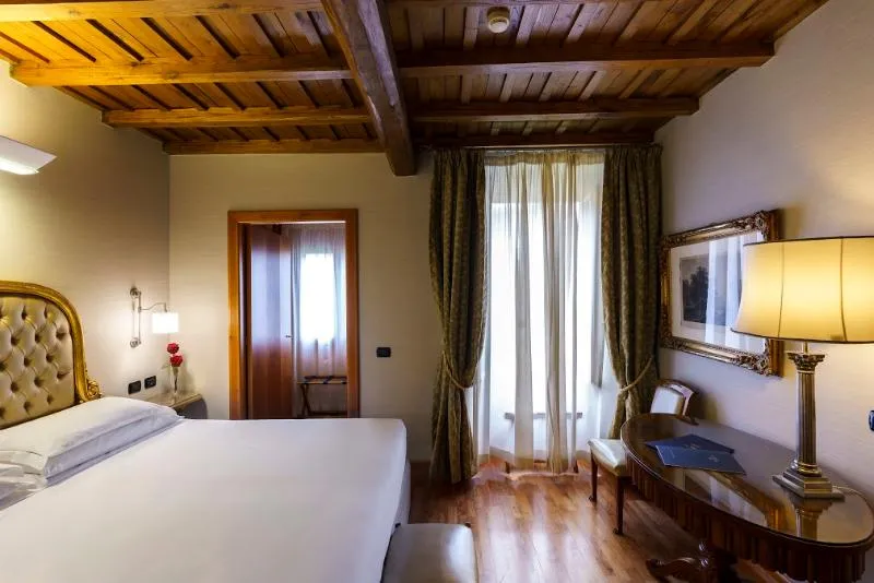 DOUBLE SINGLE USE SUPERIOR Room, Valadier, Rome