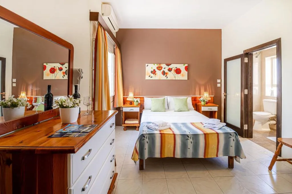 Double or Twin STANDARD Room, Mariblu Guesthouse, Gozo