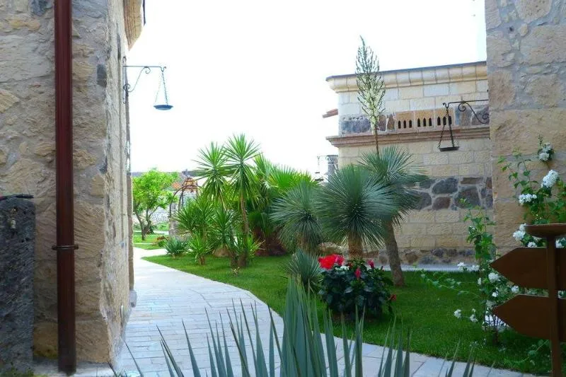 DOUBLE GARDEN VIEW Room, Maison Tresnuraghes, Cagliari
