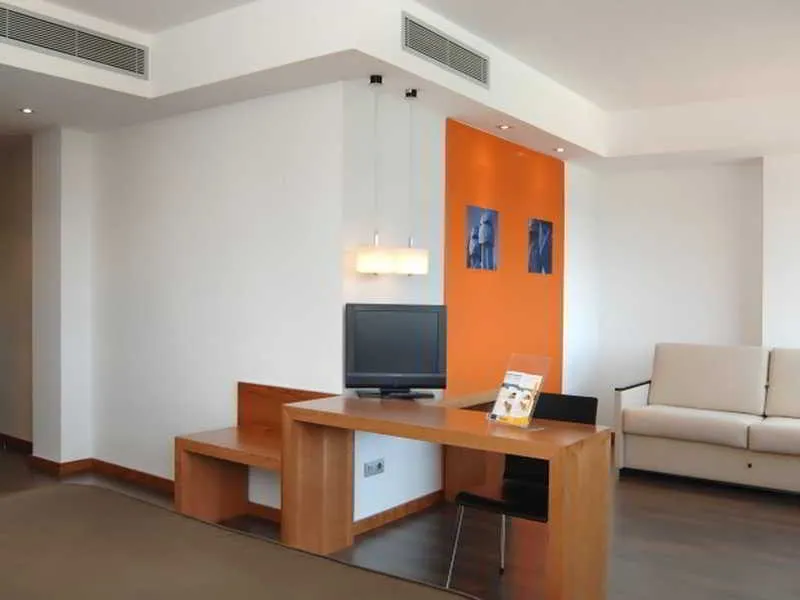 Room, As Porta de Barcelona, Barcelona