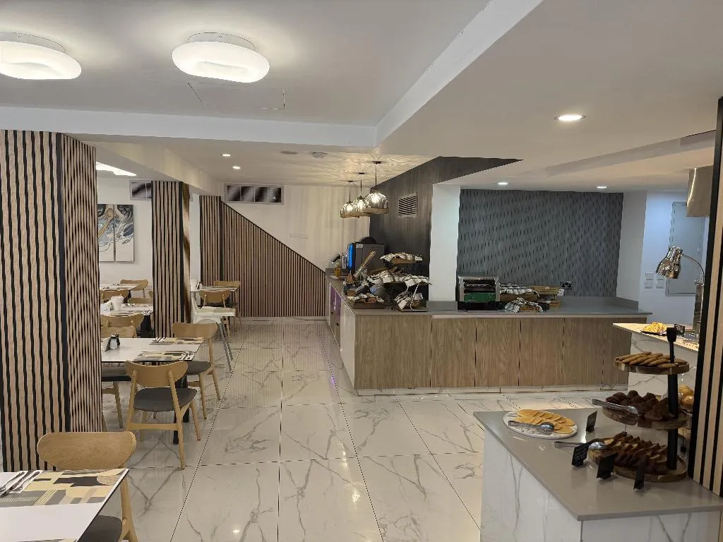 Restaurant, Best Western Plus Larco Hotel, Cyprus