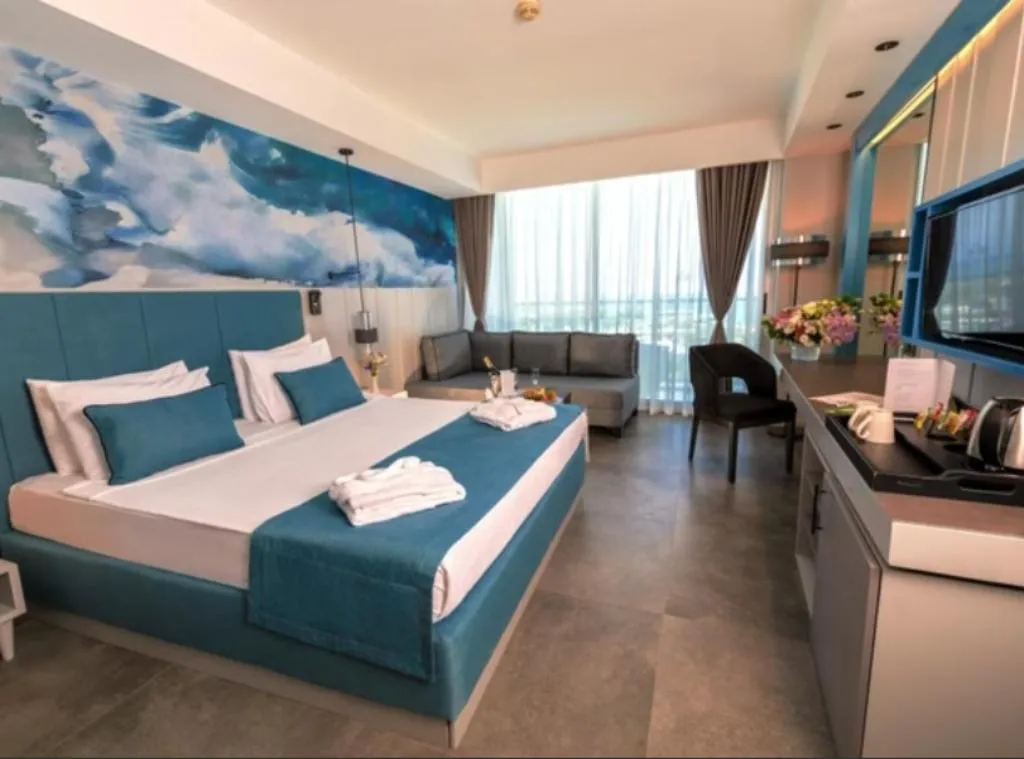 TRIPLE LAND VIEW Room, Crystal Centro Pearl Collection, Antalya