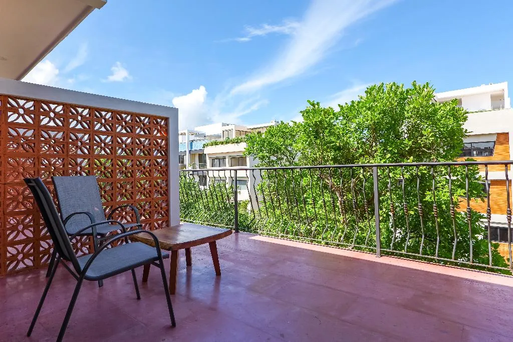 STUDIO DELUXE ONE BED Room, Calea Tulum, Cancun Area