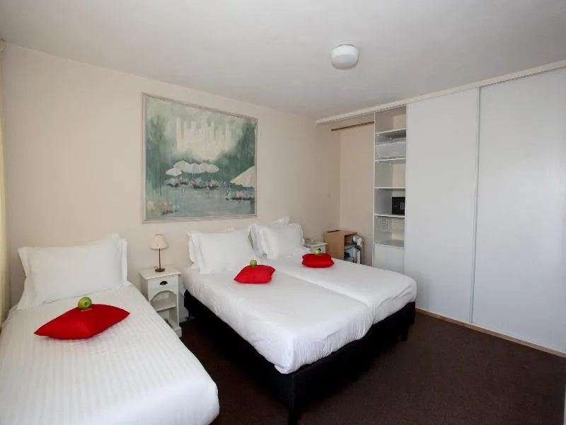 Room, Alp de Veenen Hotel, Amsterdam