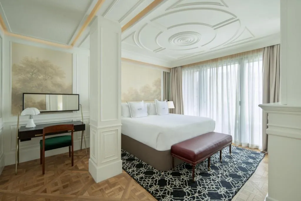 SUITE KING SIZE BED Room, Bless Hotel Madrid, a member of The Leading Hotels, Madrid