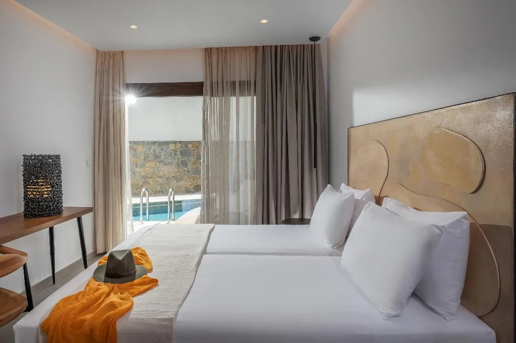 VILLA FOUR BEDROOMS WITH PRIVATE POOL Room, Mika Villas & Suites, Crete