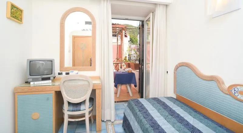 SINGLE STANDARD Room, Albergo Italia, Naples
