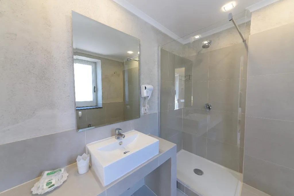 FAMILY ROOM CAPACITY 4 Room, Villa Fortuna Holiday Resort, Naples