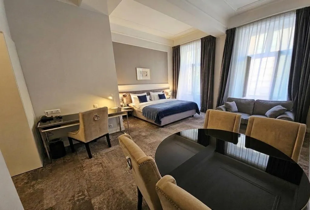 JUNIOR SUITE STANDARD Room, Wyndham Grand Krakow Old Town, Krakow