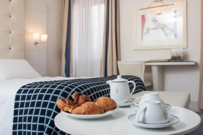 Double or Twin DELUXE Room, Bonvecchiati Palace, Venice