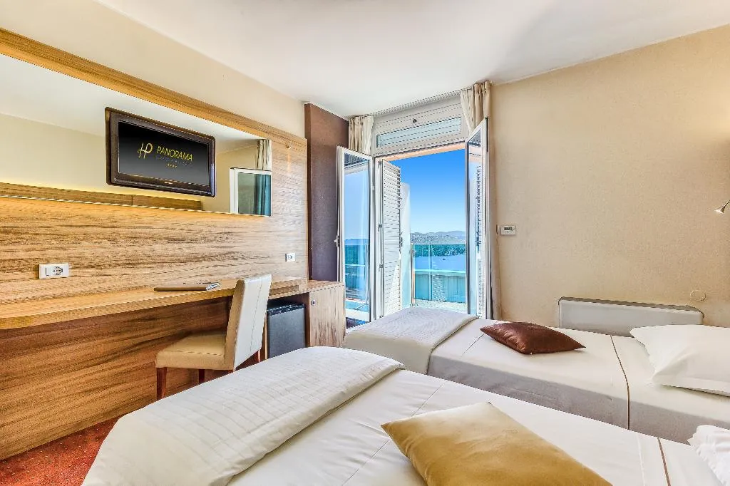 DOUBLE STANDARD Room, Panorama, Split