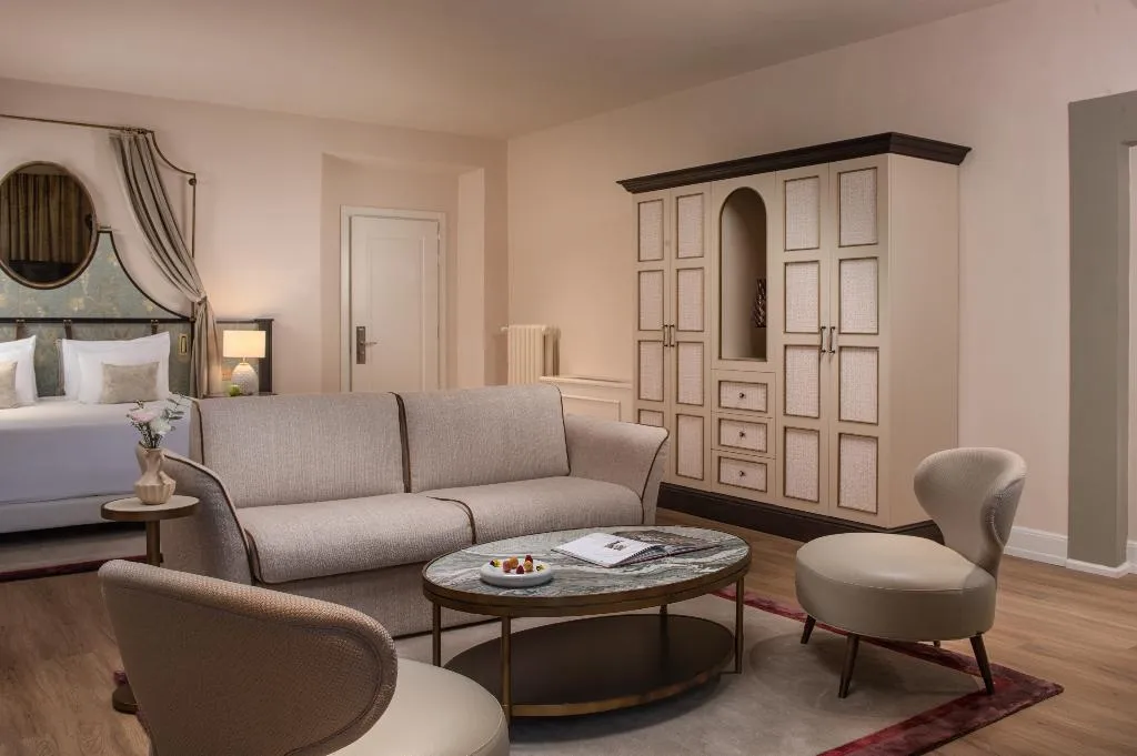 JUNIOR SUITE WITH TERRACE WITH VIEWS Room, Porta Rossa Hotel Firenze Colbert Collection, Florence