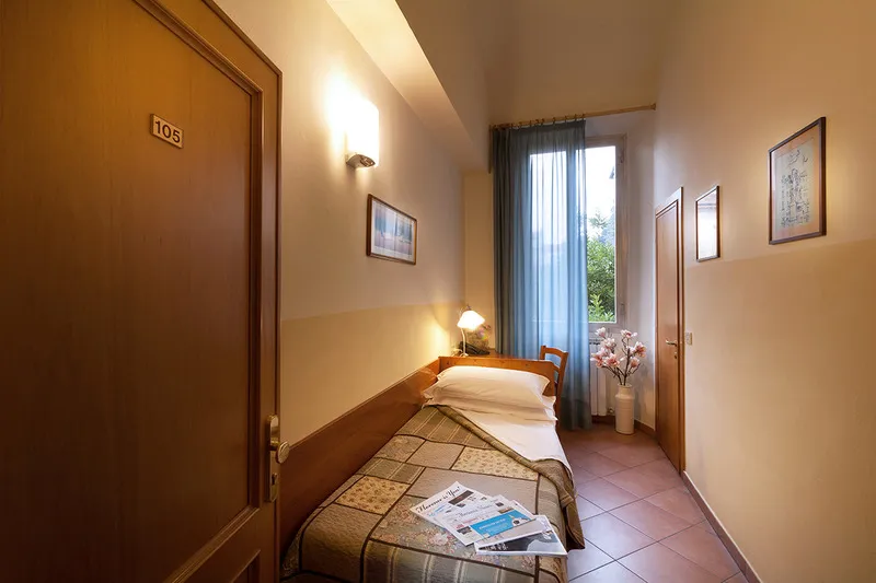 SINGLE STANDARD Room, Eden, Florence