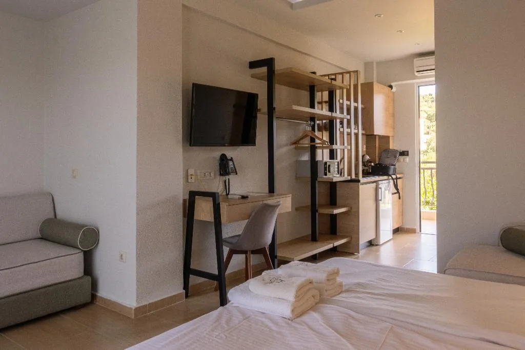 STUDIO EXECUTIVE Room, Royal Hotel and Suites, Halkidiki