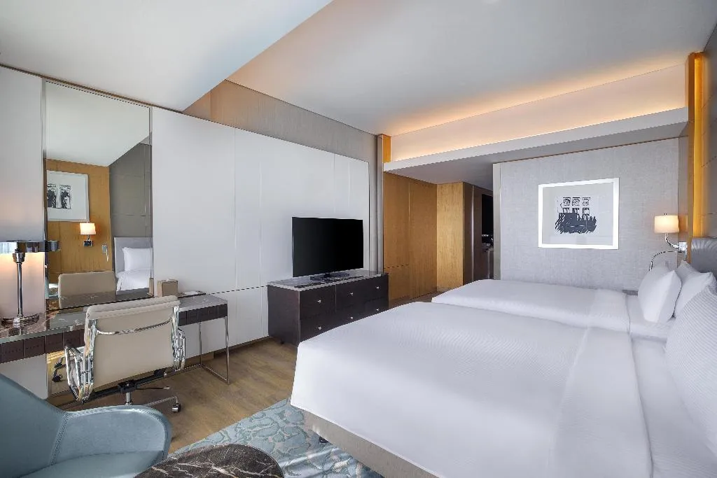 SUITE SEA VIEW TWO BEDROOMS Room, Hilton Dubai Palm Jumeirah, Dubai