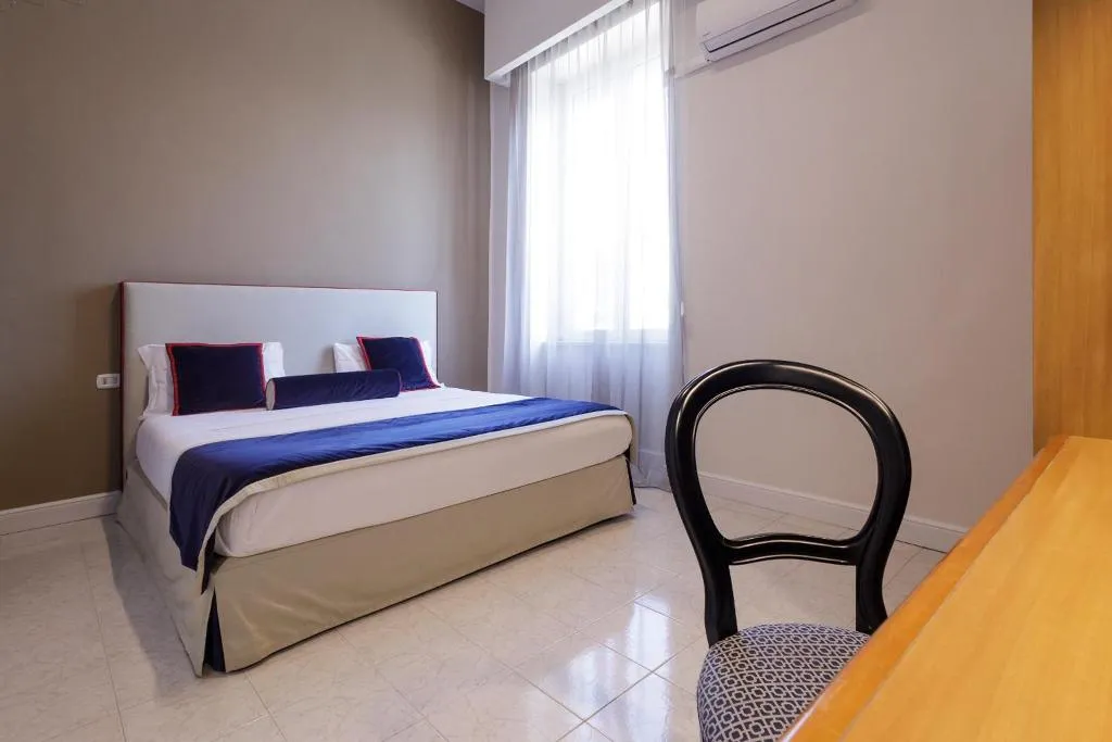 DOUBLE STANDARD Room, Santa Marta, Naples